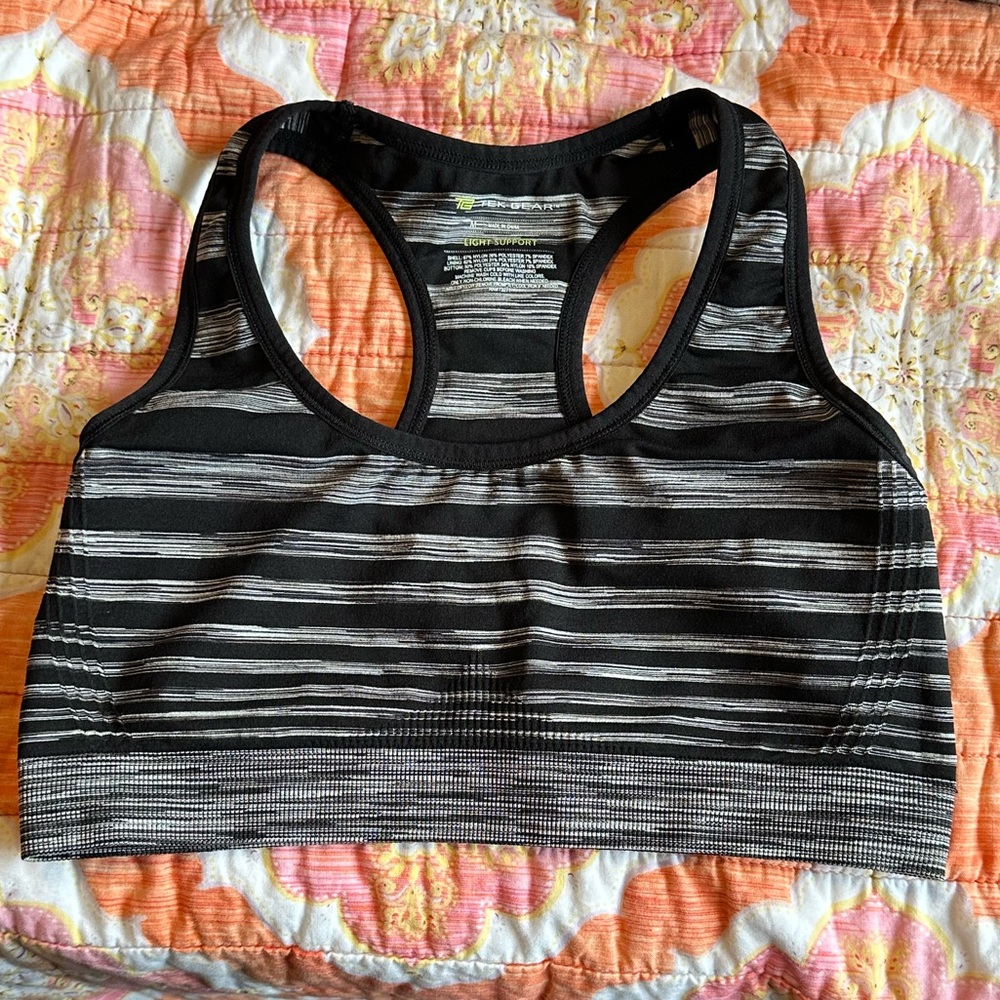 Tek Gear Striped Racerback Sports Bra Size M Light Support 🖤🤍